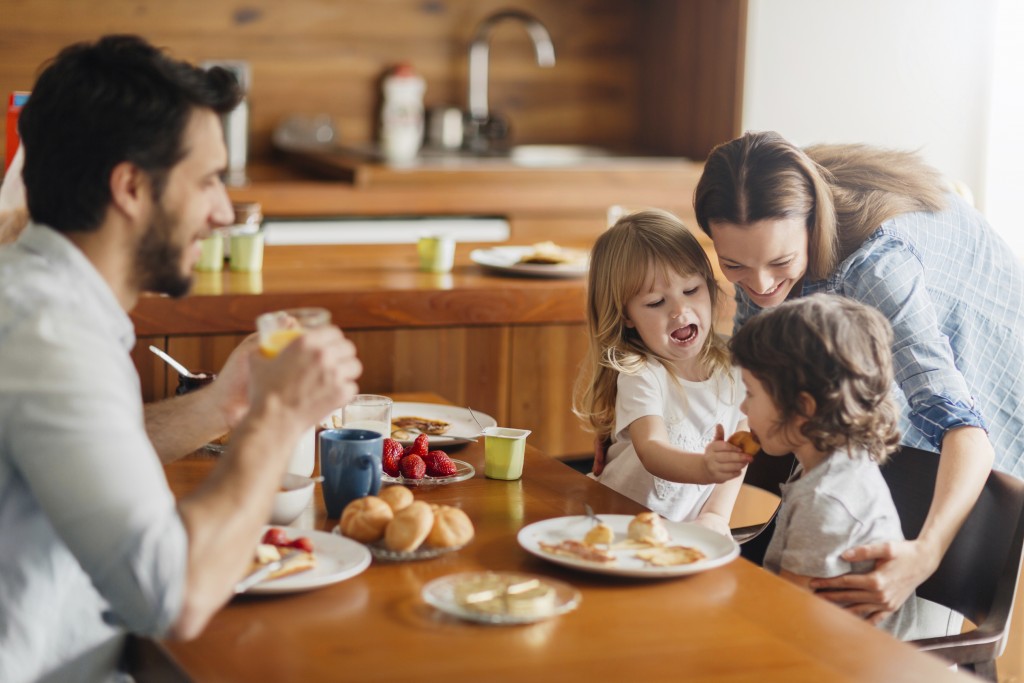 iStock family eating